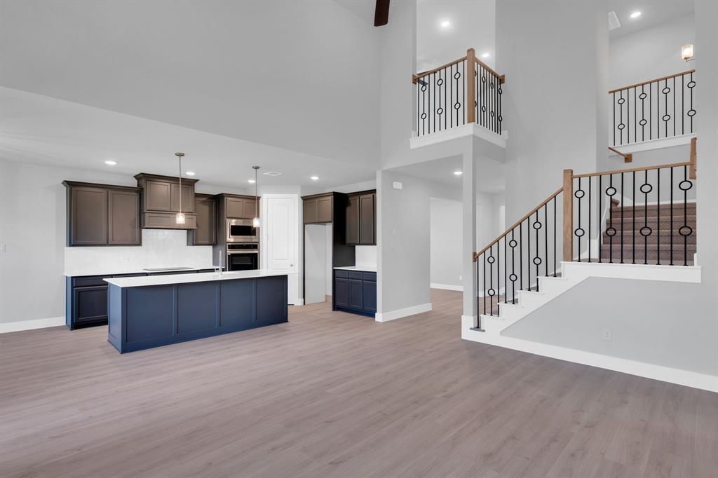 1909 Comanche Drive Property Photo 6