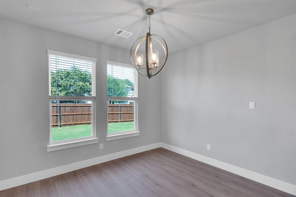 1909 Comanche Drive Property Photo 10