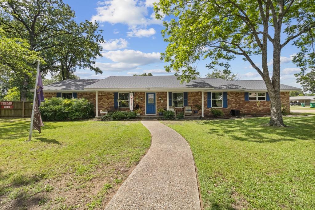 755 Southwood Lane Property Photo