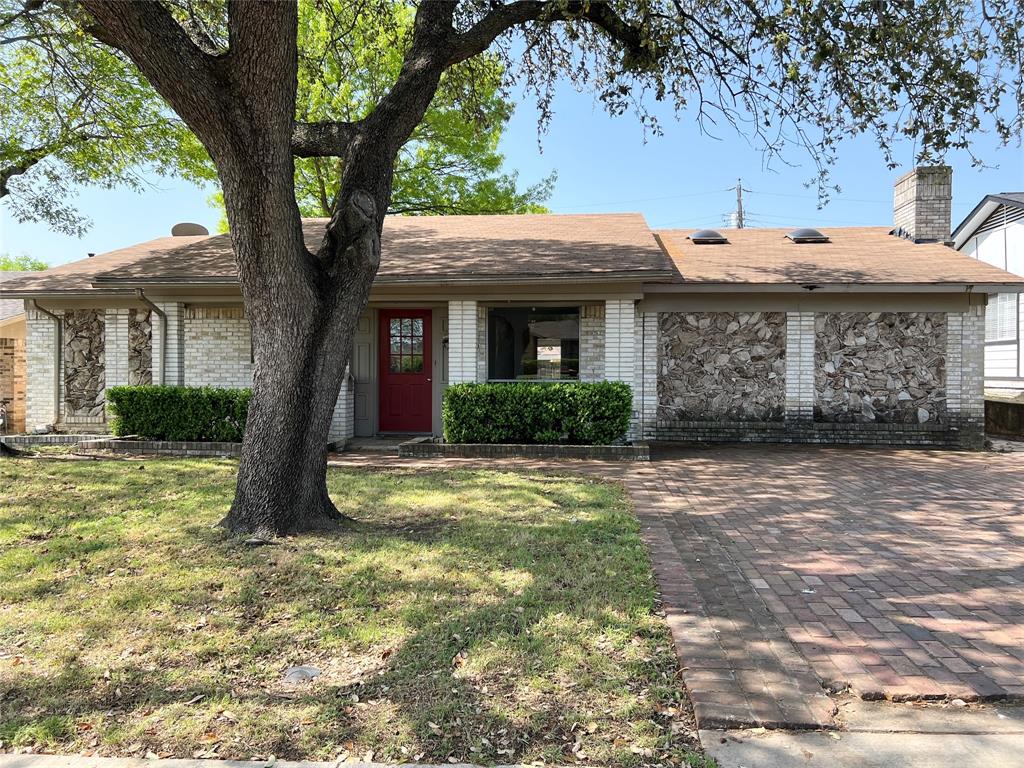 2120 Bowie Drive Property Photo