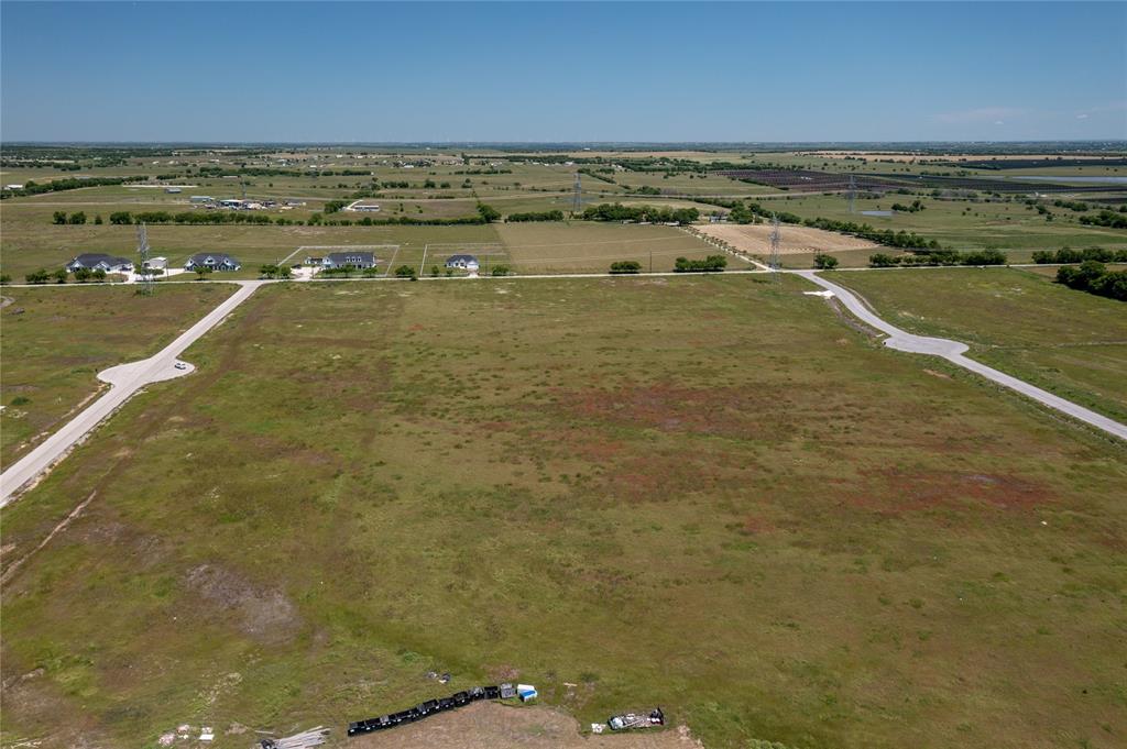 7257 Tom Trail Property Photo 4