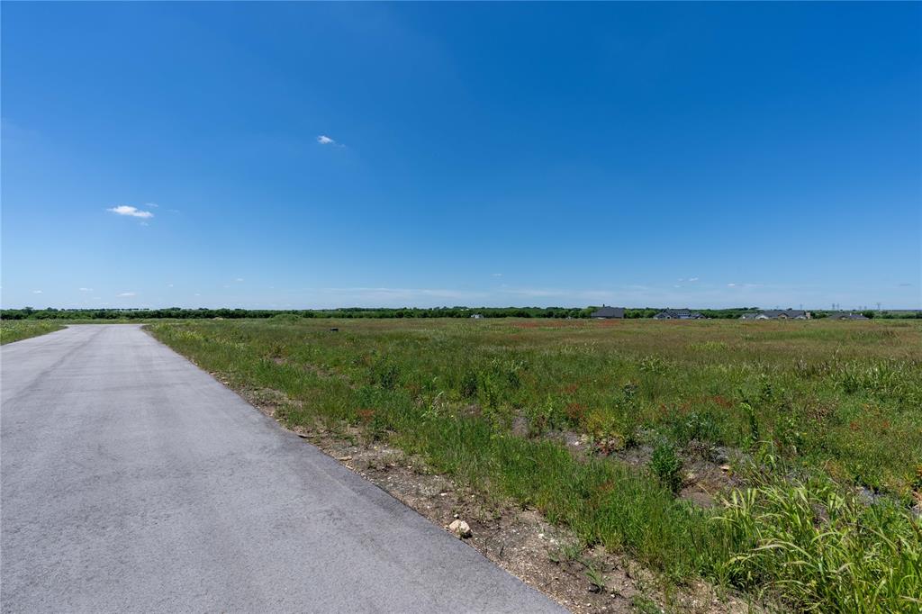 7257 Tom Trail Property Photo 8