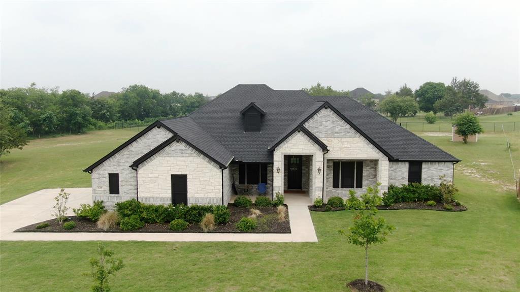 120 Marcey Ln Property Photo 1