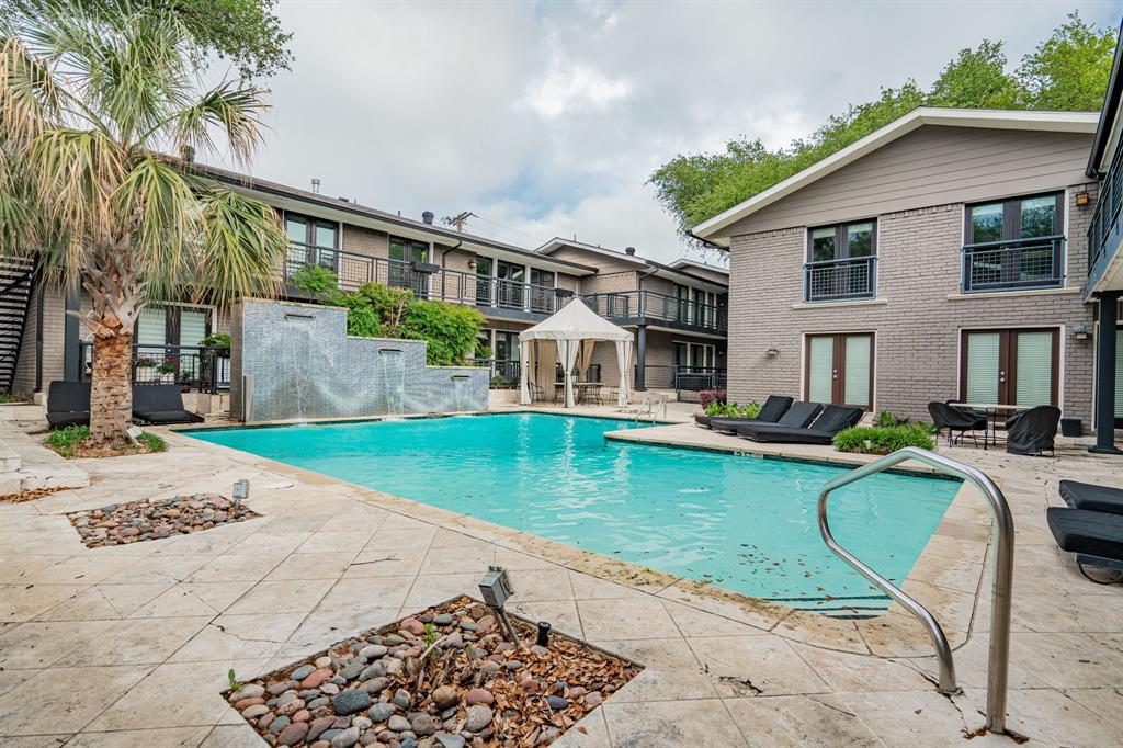 7809 Meadow Park Drive Property Photo