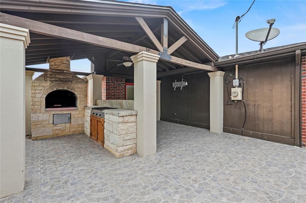 907 Valdez Drive Property Photo 2