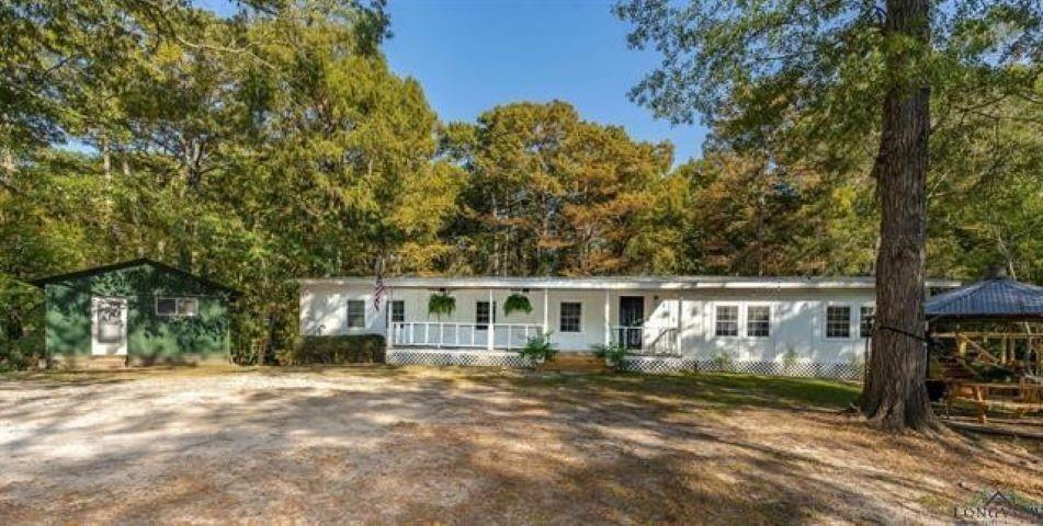 228 Stuart Drive Property Photo