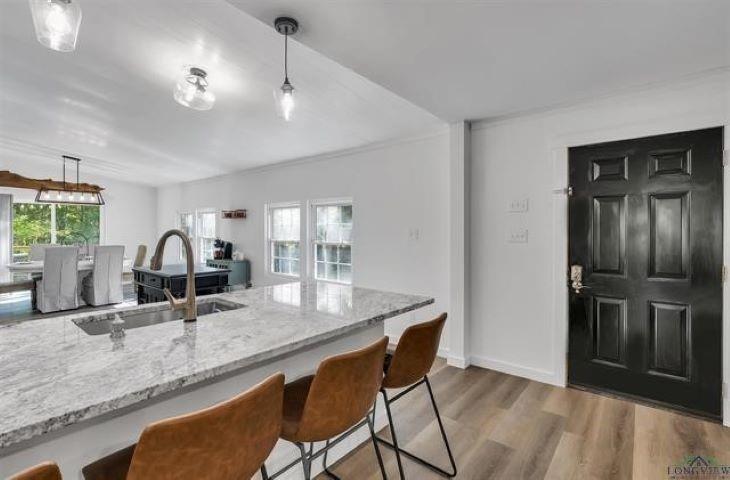 228 Stuart Drive Property Photo 5
