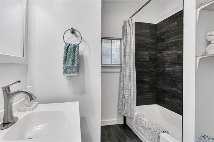 228 Stuart Drive Property Photo 21