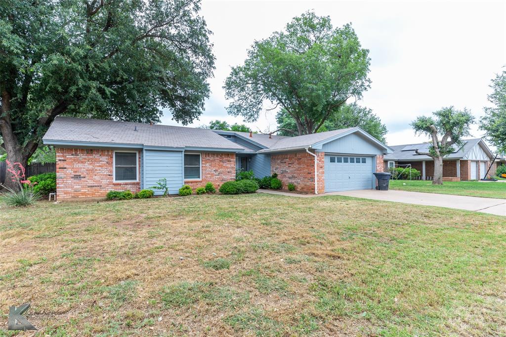 3242 Whitewing Way Property Photo 1