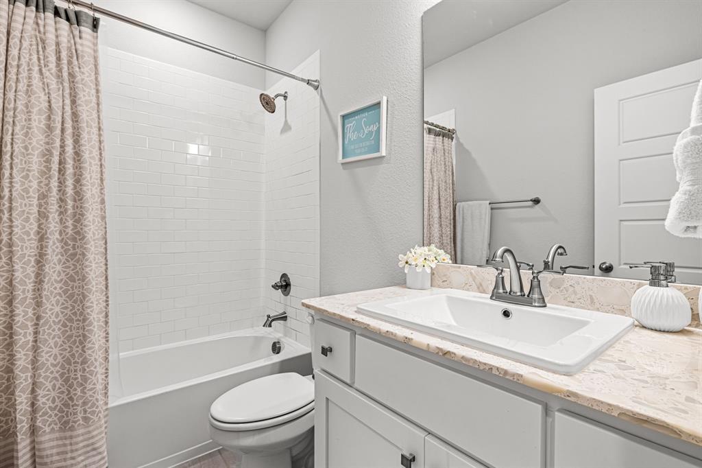 1156 Anatole Drive Property Photo 27