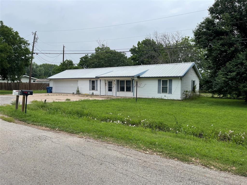 400 N Angelina Property Photo