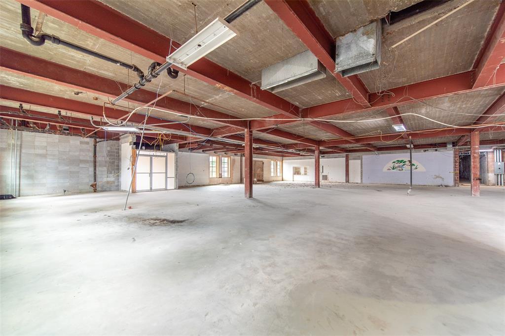 301 N Madison Avenue Property Photo 19