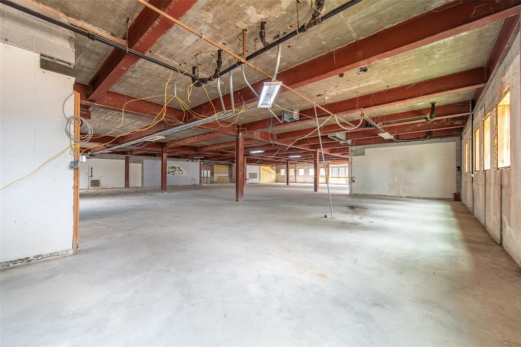 301 N Madison Avenue Property Photo 20