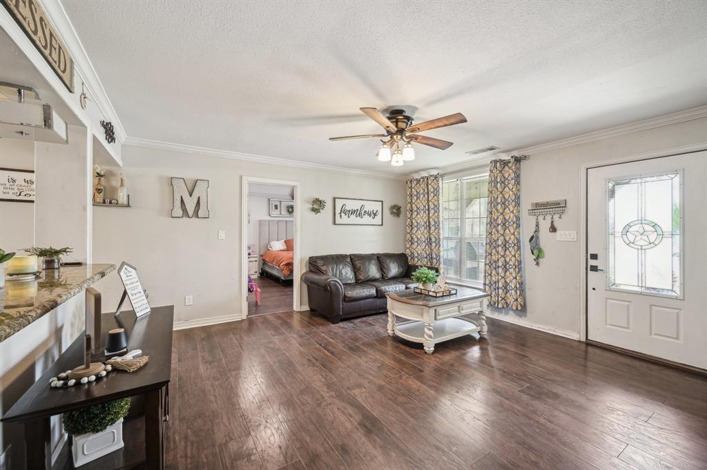104 S Cedar Street Property Photo 3