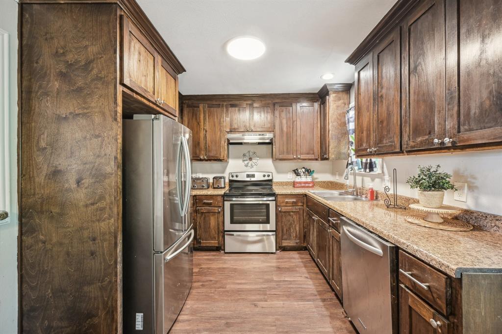104 S Cedar Street Property Photo 8
