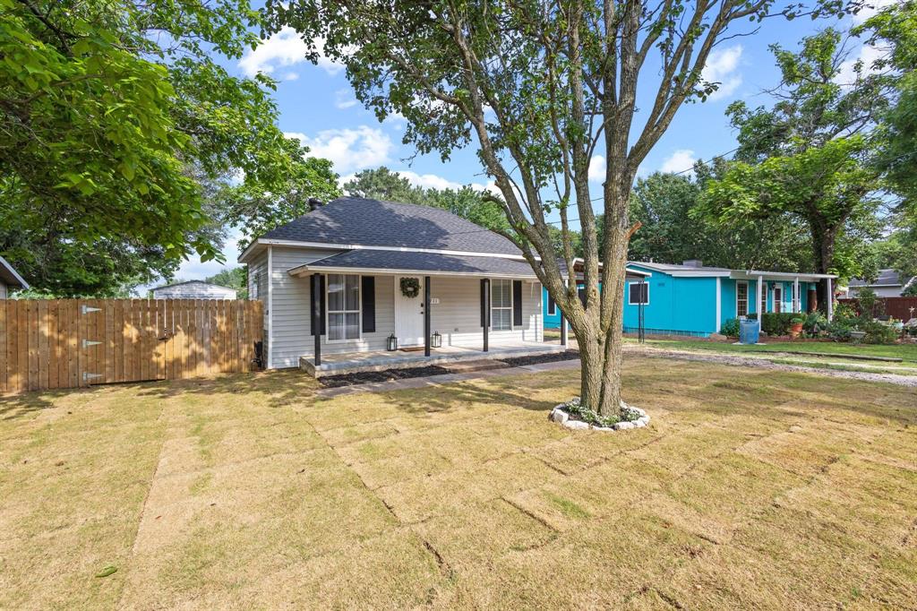 211 Church Street Property Photo 1