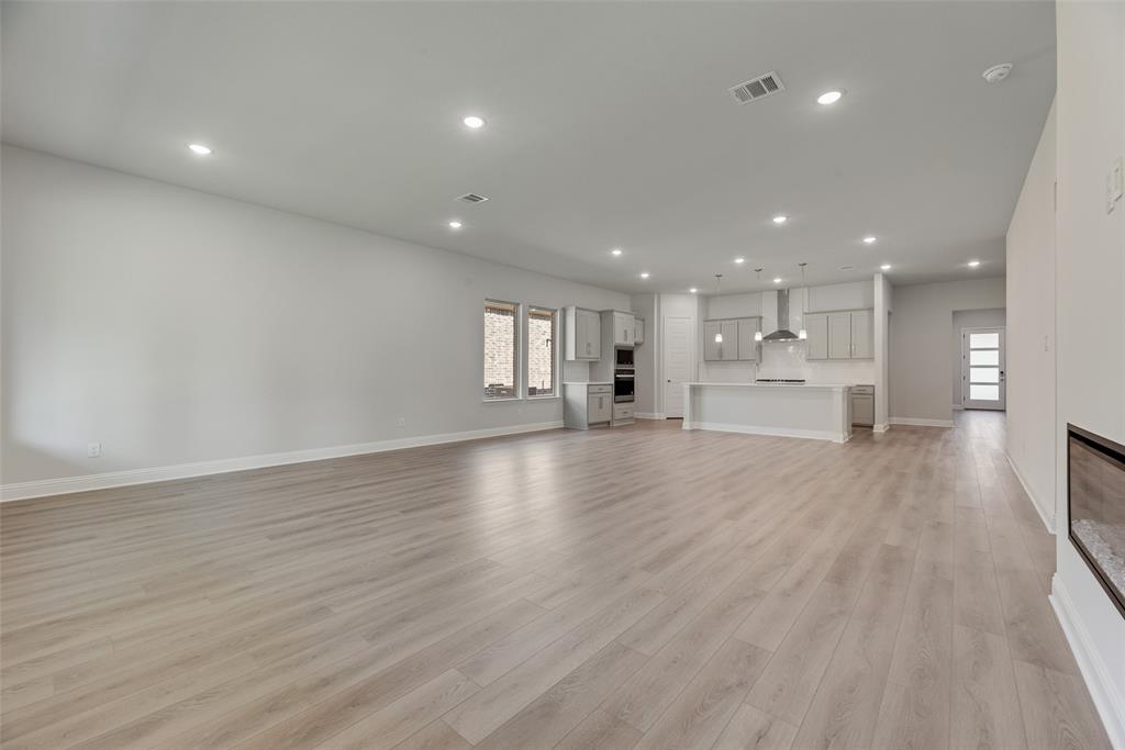 7111 Manhattan Drive Property Photo 15