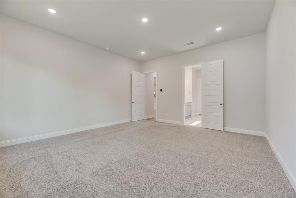 7111 Manhattan Drive Property Photo 18