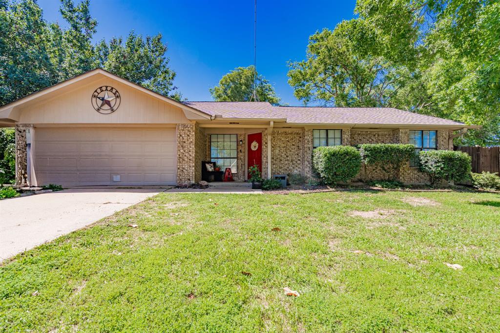 2120 Lisa Circle Property Photo 1