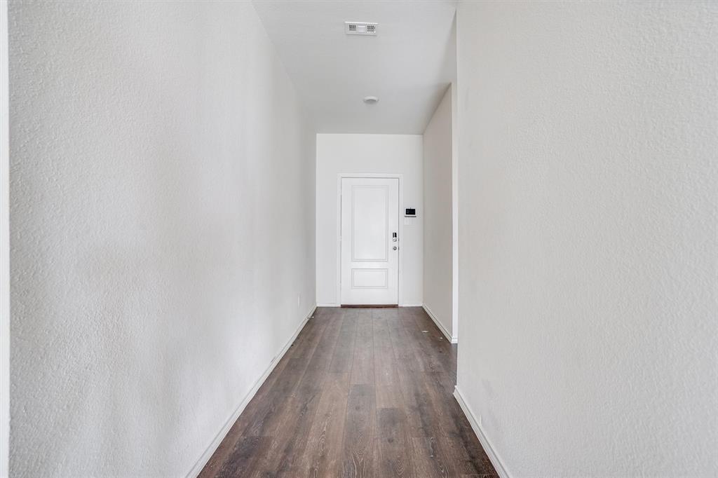 112 Unbridled Trail Property Photo 3