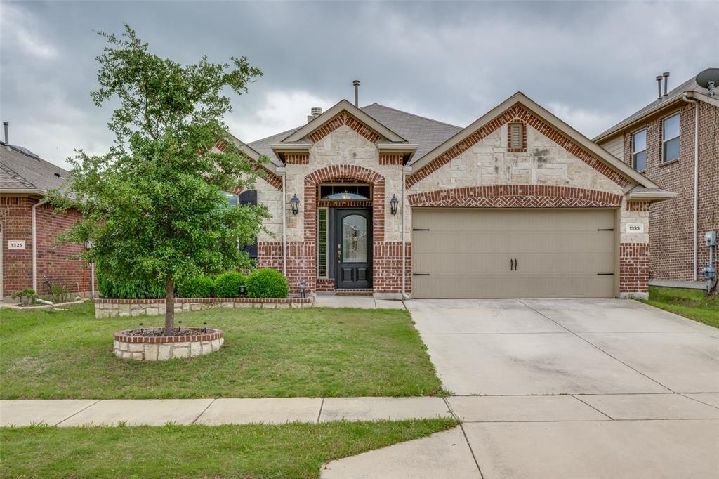 1333 Zanna Grace Way Property Photo