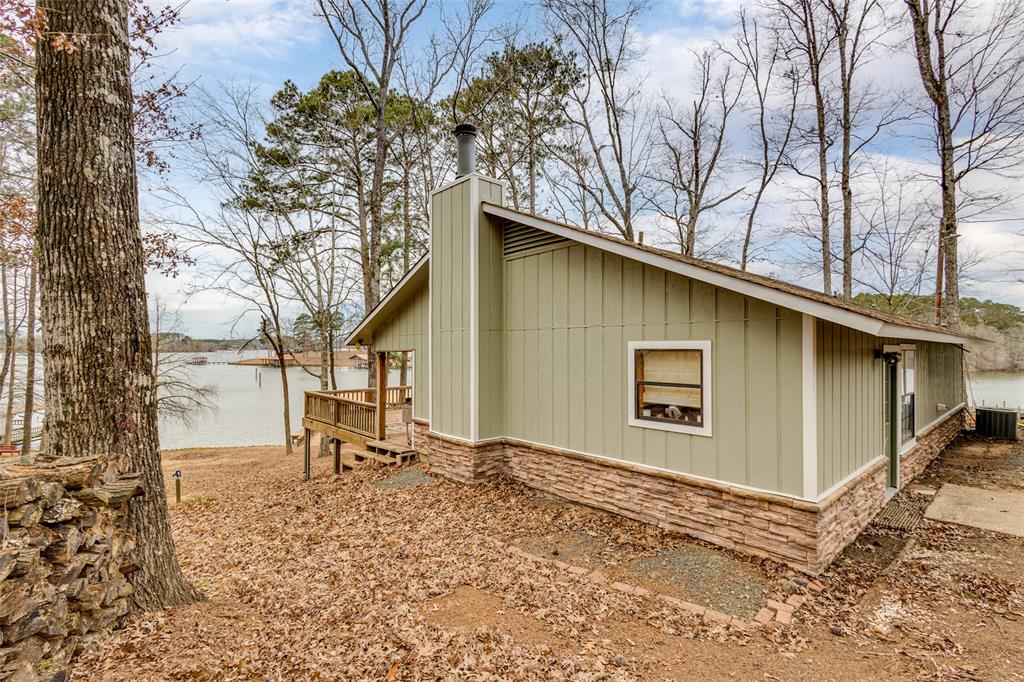 638 Featherston Road Property Photo