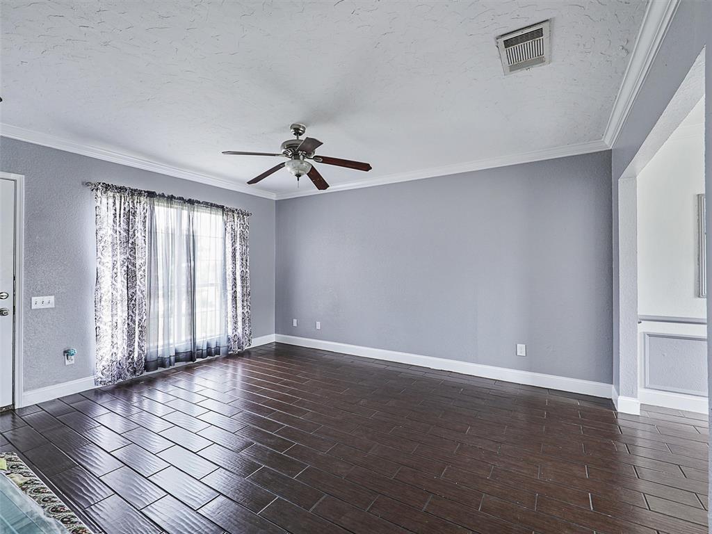 2501 Dahlia Drive Property Photo 15