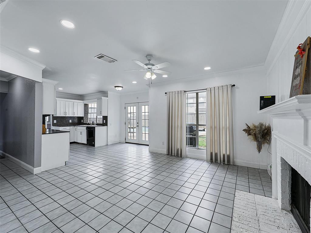2501 Dahlia Drive Property Photo 20