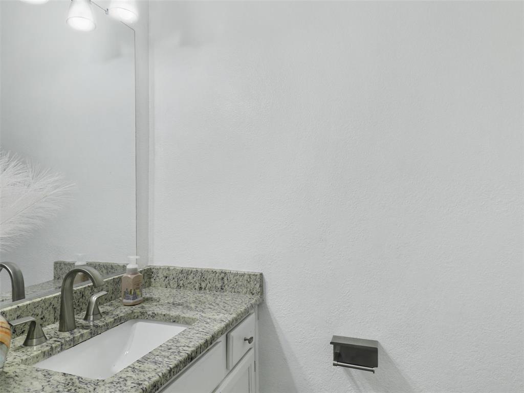 2501 Dahlia Drive Property Photo 22