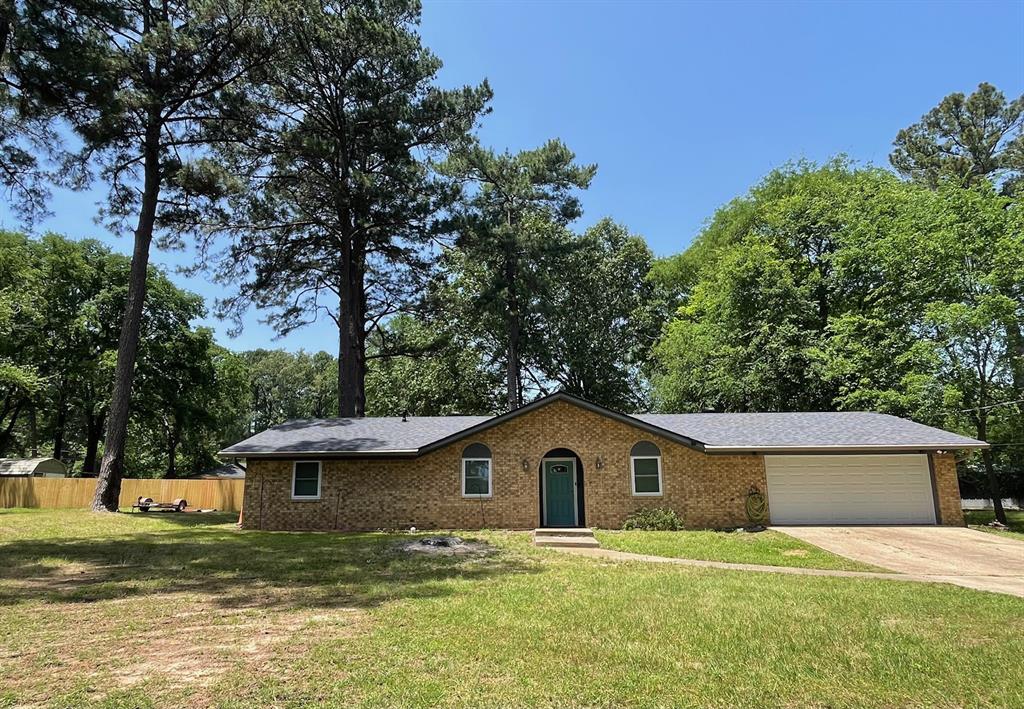 4054 Lakeshore Drive Property Photo 1