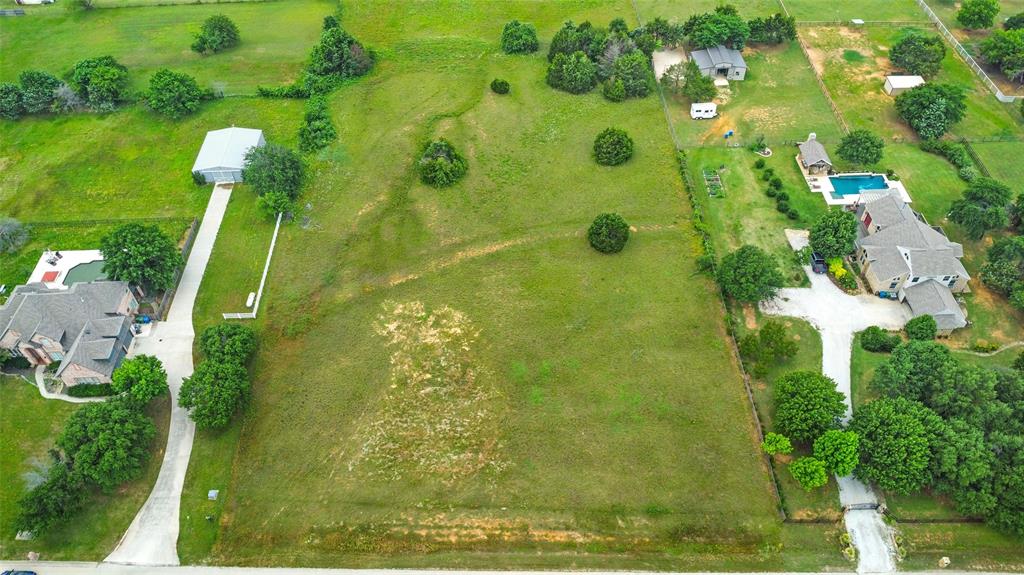 721 Emerald Sound Boulevard Property Photo 2