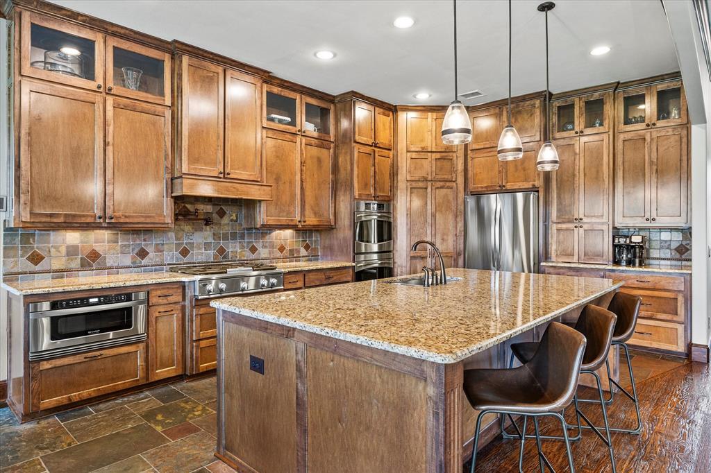 2035 Hodges Lake Drive Property Photo 13