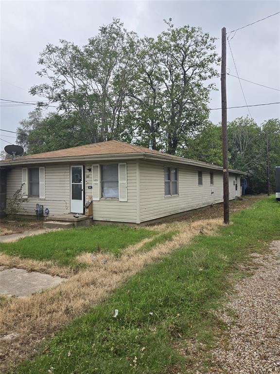 600 Hatton Property Photo