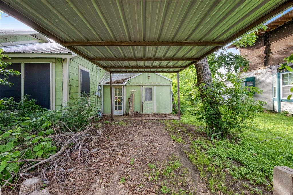 305 S Rusk Street Property Photo 4