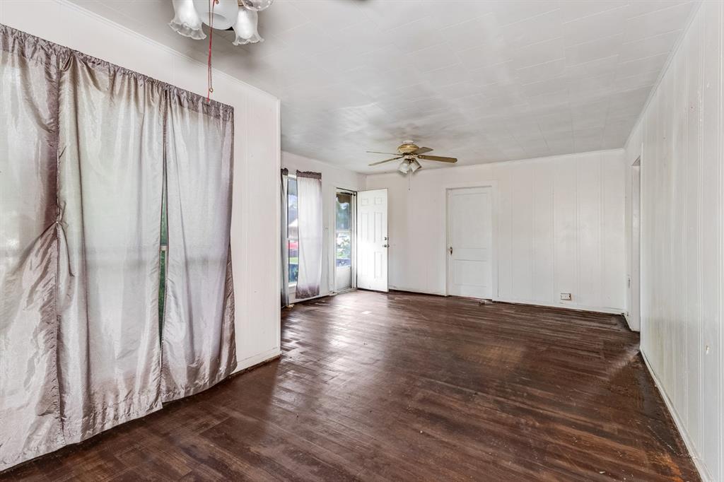 305 S Rusk Street Property Photo 6