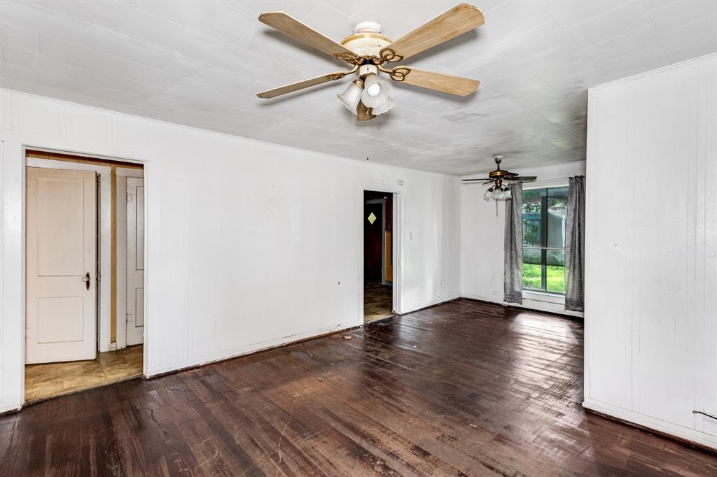 305 S Rusk Street Property Photo 10
