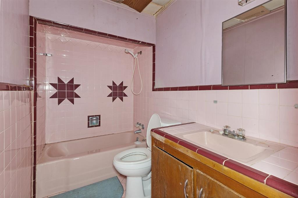 305 S Rusk Street Property Photo 13