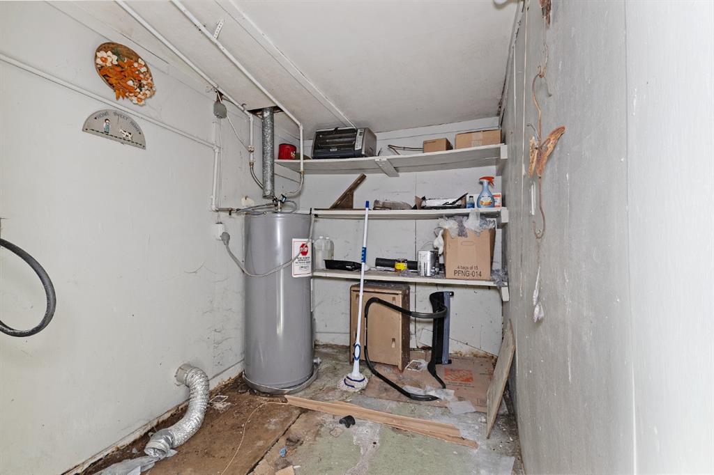 305 S Rusk Street Property Photo 20