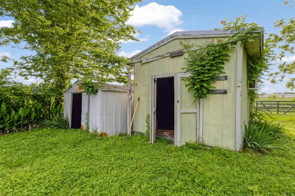 305 S Rusk Street Property Photo 23