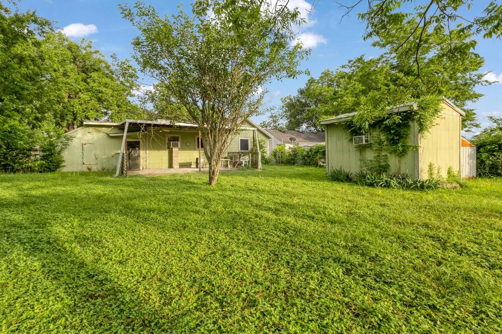305 S Rusk Street Property Photo 24