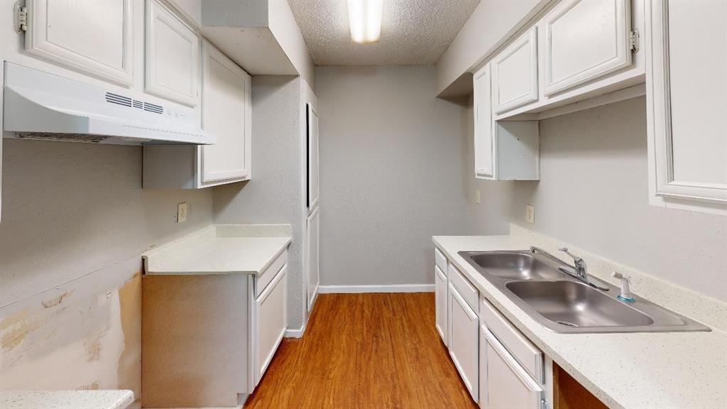 9696 Walnut Street 1203 Property Photo 3