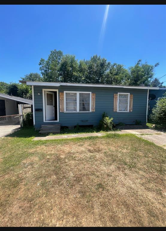 525 Sassafras Avenue Property Photo