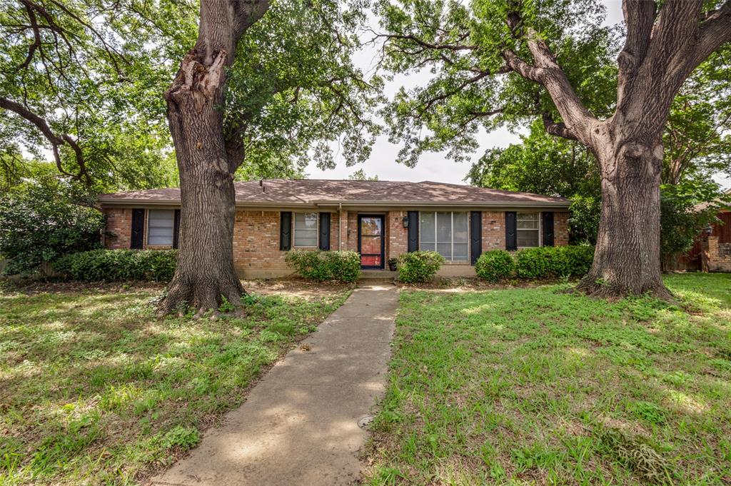 1409 Roman Road Property Photo 1