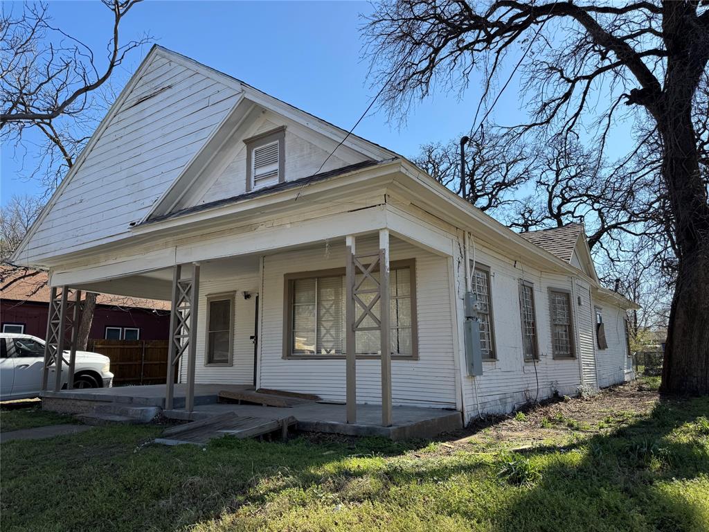 3801 Myrtle Property Photo 1