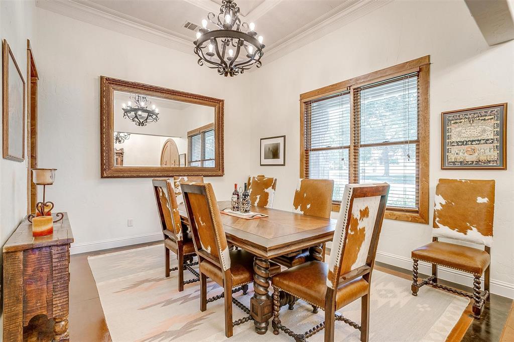 142 Wood Oak Trail Property Photo 7