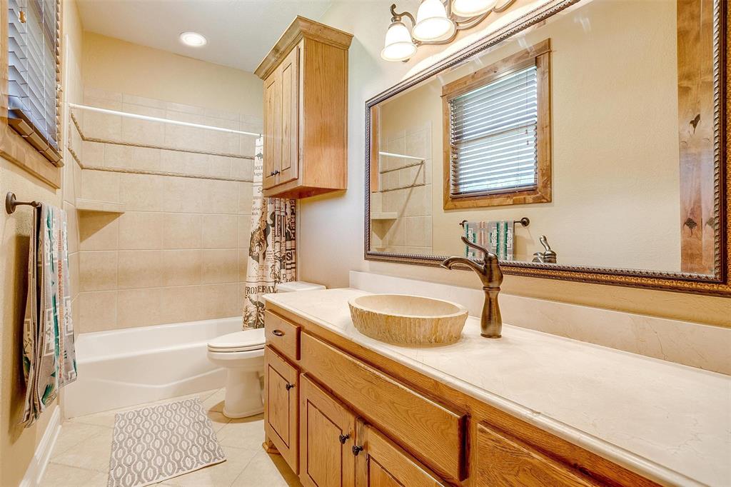 142 Wood Oak Trail Property Photo 25