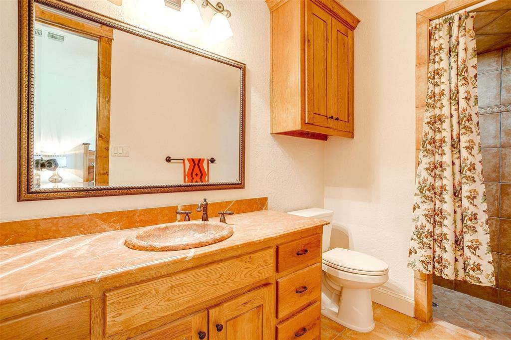 142 Wood Oak Trail Property Photo 27