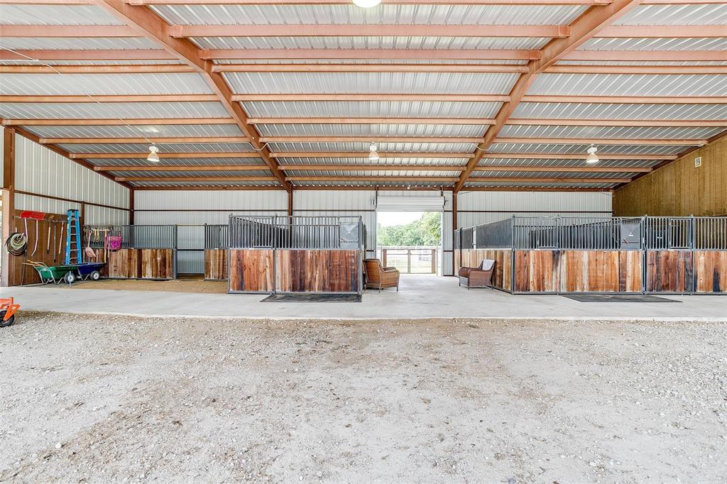 142 Wood Oak Trail Property Photo 30