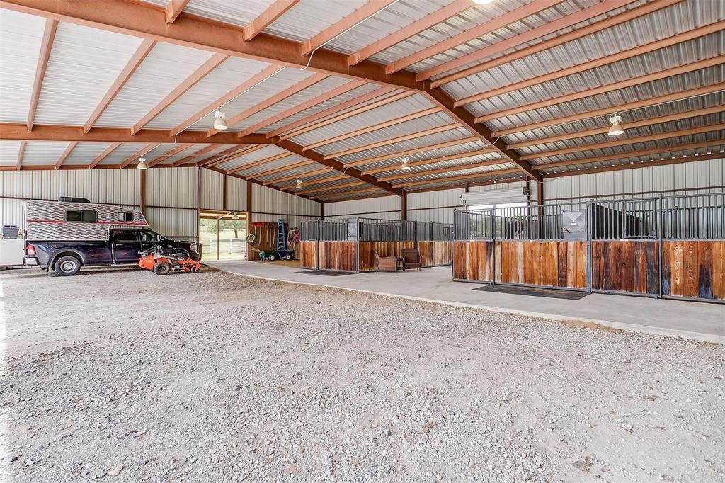 142 Wood Oak Trail Property Photo 31