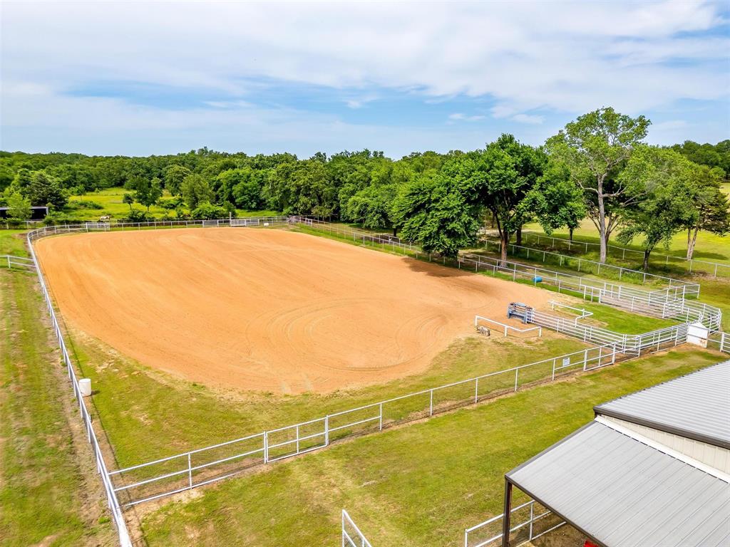 142 Wood Oak Trail Property Photo 35